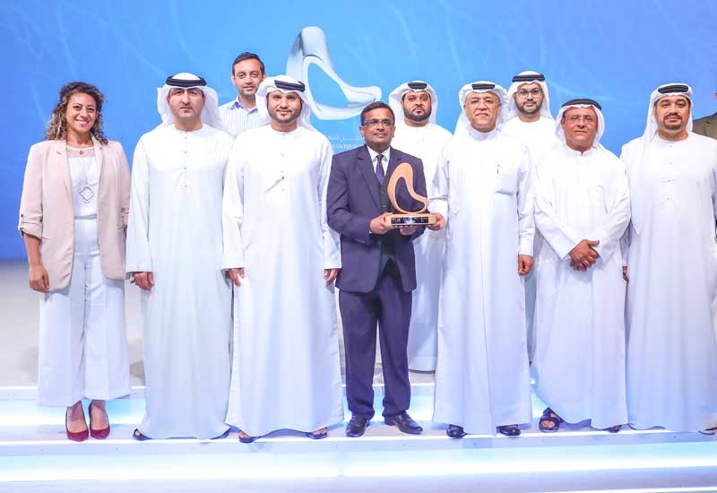 ENOC employees celebrate winning the RTA award. ENOC employees celebrate winning the RTA award.