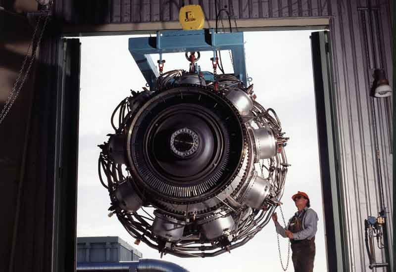 Rolls-Royce manufactures turbine engines for a number of industries including oil and gas. Rolls-Royce manufactures turbine engines for a number of industries including oil and gas.