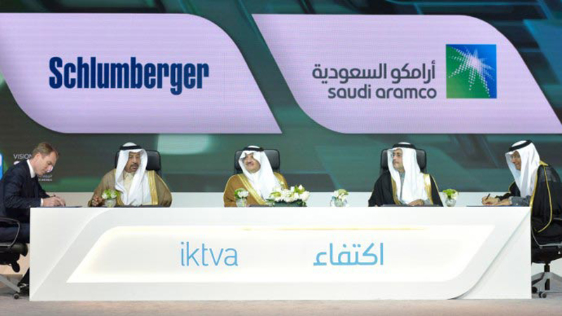 Pictured (left to right) are: Paal Kibsgaard, chairman and CEO, Schlumberger; HE Khalid Al-Falih, minister of energy, industry and mineral resources, Saudi Arabia; HRH Prince Saud bin Nayef Al Saud, Amir of the Eastern Province, Saudi Arabia; Amin Nasser, president and CEO, Saudi Aramco; and Mohammed Qahtani, SVP, upstream, Saudi Aramco. Pictured (left to right) are: Paal Kibsgaard, chairman and CEO, Schlumberger; HE Khalid Al-Falih, minister of energy, industry and mineral resources, Saudi Arabia; HRH Prince Saud bin Nayef Al Saud, Amir of the Eastern Province, Saudi Arabia; Amin Nasser, president and CEO, Saudi Aramco; and Mohammed Qahtani, SVP, upstream, Saudi Aramco.