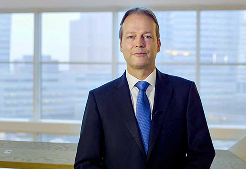 Ton Büchner recently guided AkzoNobel to success in a prolonged takeover bid with US competitor PPG Industries. Ton Büchner recently guided AkzoNobel to success in a prolonged takeover bid with US competitor PPG Industries.