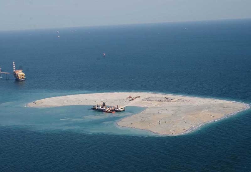 Large buffers and foreign assets have helped to reduce the UAE’s exposure to fluctuating oil prices. Large buffers and foreign assets have helped to reduce the UAE’s exposure to fluctuating oil prices.