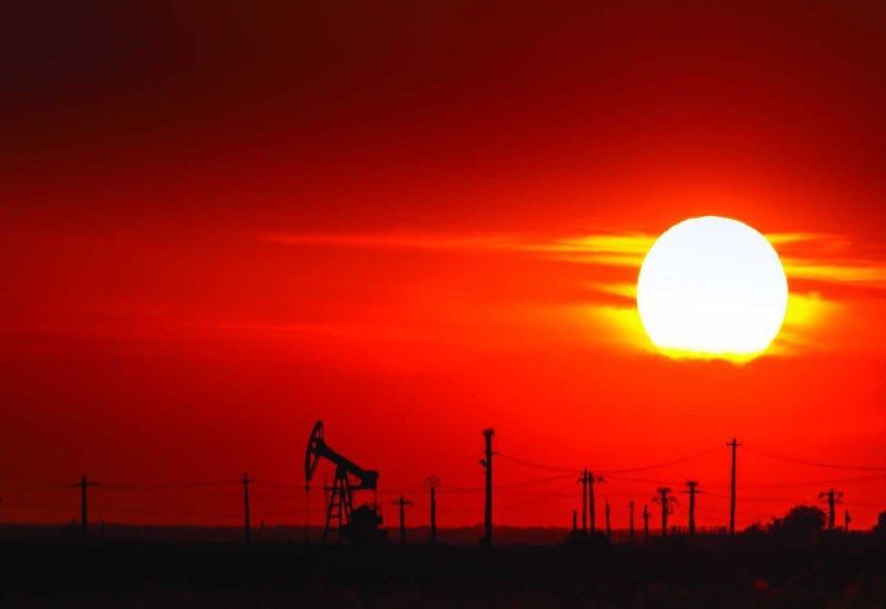 Iran has estimated recoverable oil reserves of 140 billion barrels. Iran has estimated recoverable oil reserves of 140 billion barrels.