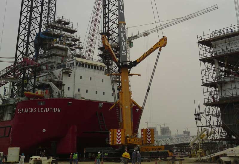 The Al Faris Rental crane was configured with 202 tonne counterweights and an 88.30m boom length with superlift and an 18m hydraulic offset fly jib to The Al Faris Rental crane was configured with 202 tonne counterweights and an 88.30m boom length with superlift and an 18m hydraulic offset fly jib to