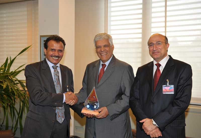 (L-R) Khamis Juma Bu Amim, with HE Abdullah Salem Al-Badri, Secretary General of OPEC, and Abdulsalam al Madani, the president of Index Holding. (L-R) Khamis Juma Bu Amim, with HE Abdullah Salem Al-Badri, Secretary General of OPEC, and Abdulsalam al Madani, the president of Index Holding.