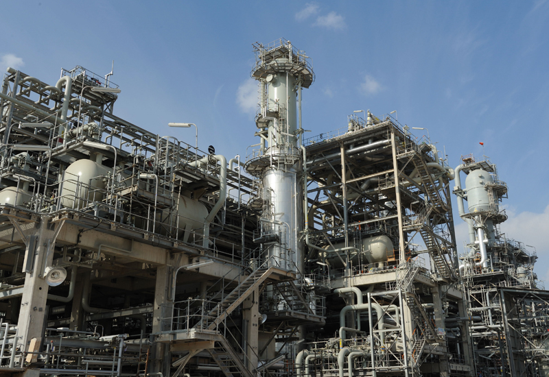 Sulphur handling and use has become a huge issue for large gas facilities. Sulphur handling and use has become a huge issue for large gas facilities.
