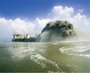 The Safaniyah offshore field work will support a mainland gas pipeline approach. The Safaniyah offshore field work will support a mainland gas pipeline approach.