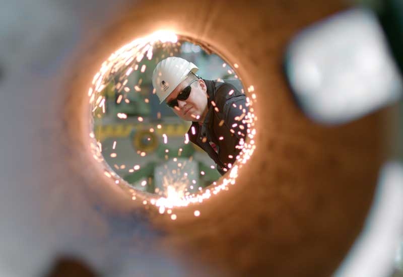 Eisenbau Krmer specialises in longitudinally welded large diameter steel pipes. Eisenbau Krmer specialises in longitudinally welded large diameter steel pipes.