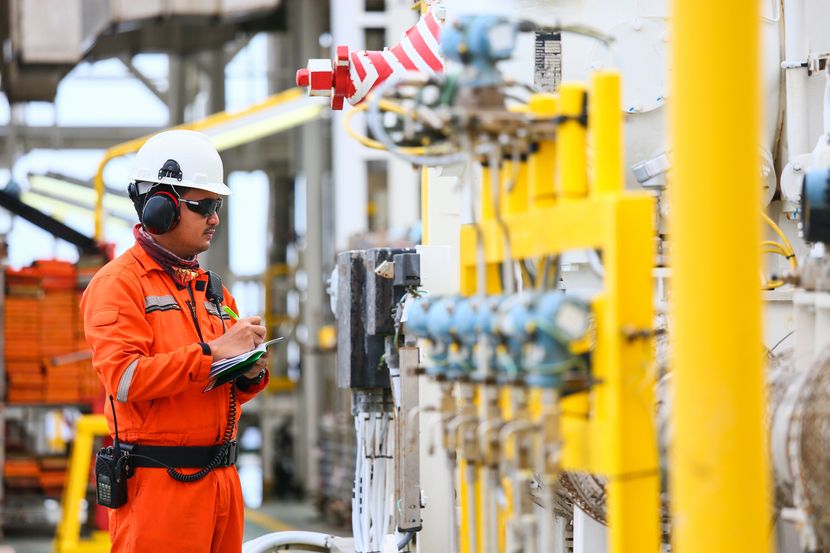 Frost & Sullivan, PPE, Protective and personal equipment, Safety, Oil and gas Frost & Sullivan, PPE, Protective and personal equipment, Safety, Oil and gas